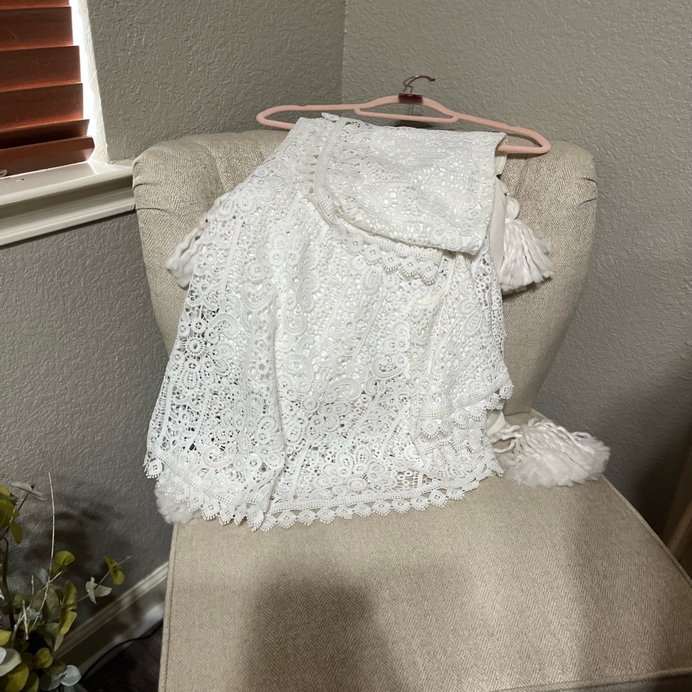 White Lace 2pc - - size Small